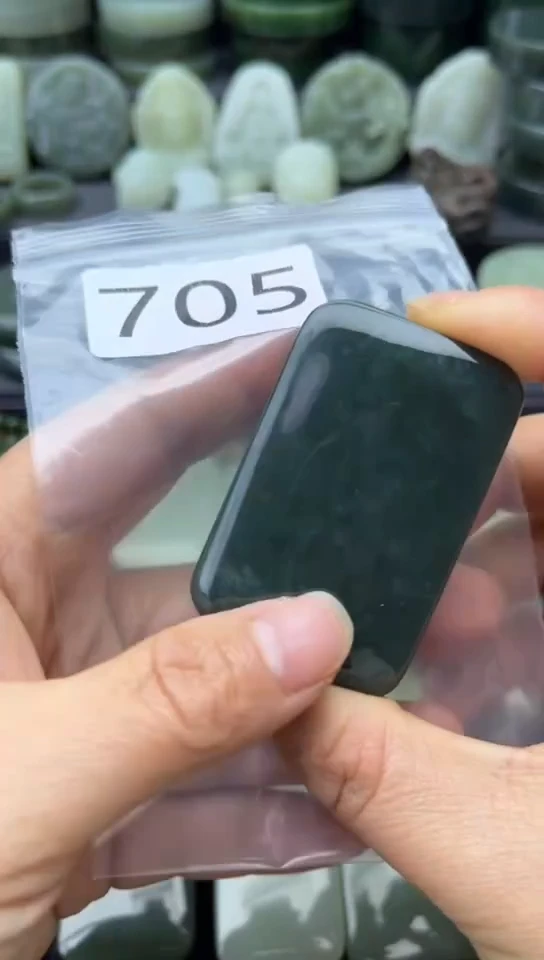 未镶嵌和田玉珠宝半成品牌子