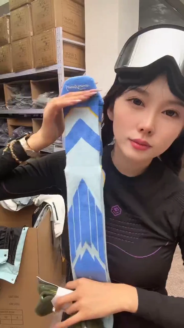 聚酯纤维雪袜 蓝色 羊毛袜