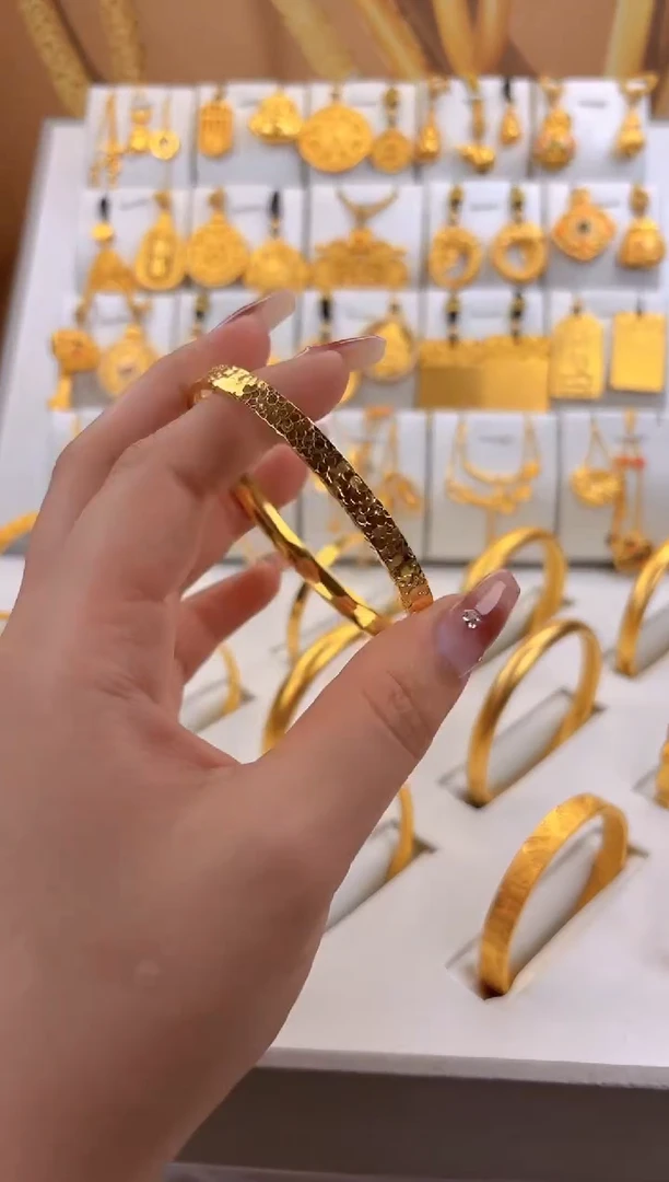 无足银三面碎碎冰手镯  总重22g外2.3g