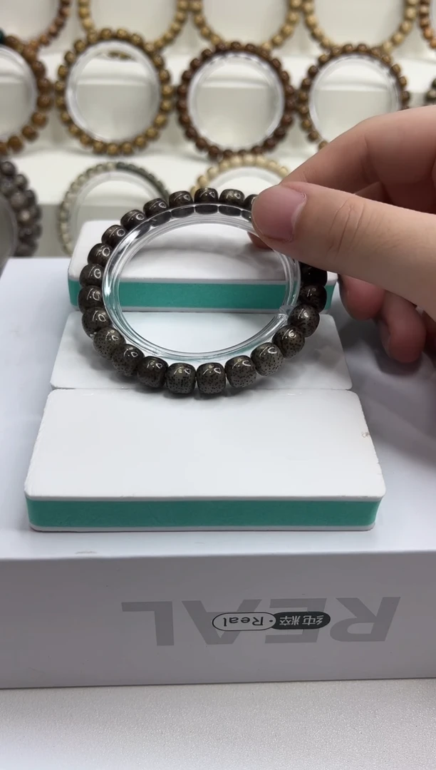 手串星月菩提305  石玉料黑冰9*8mm