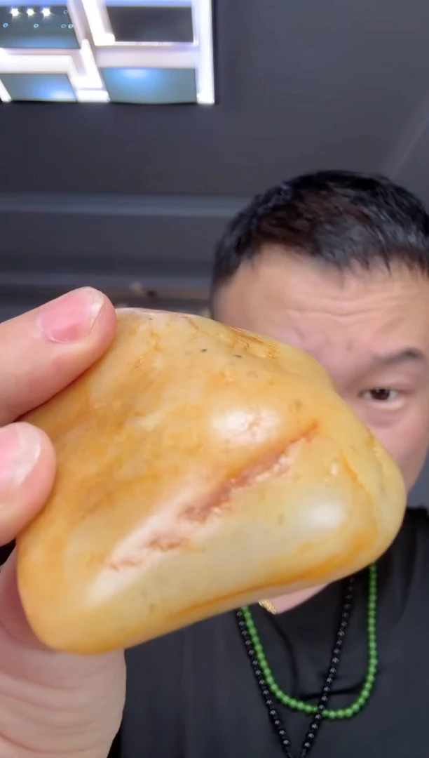 和田玉未镶嵌颈饰1