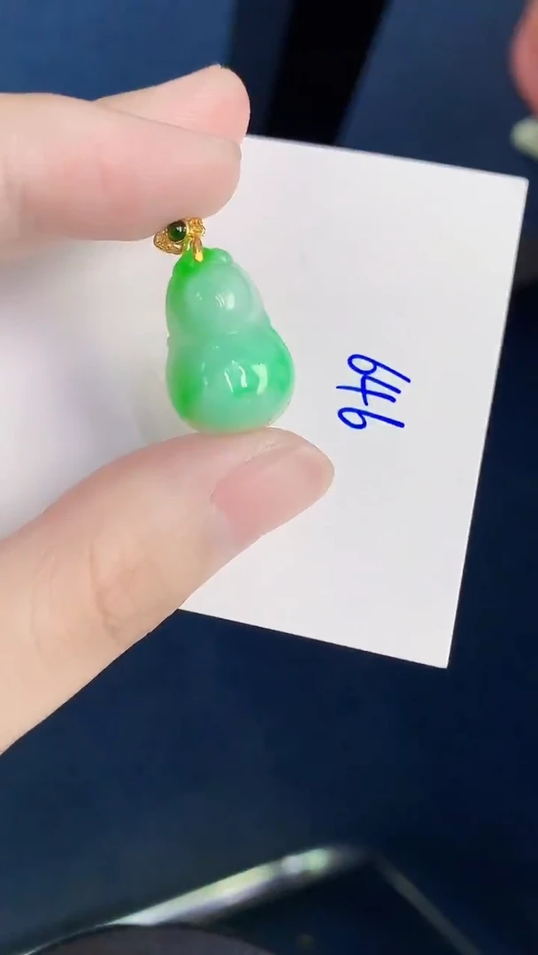 颈饰未镶嵌翡翠天然翡翠缅甸A货