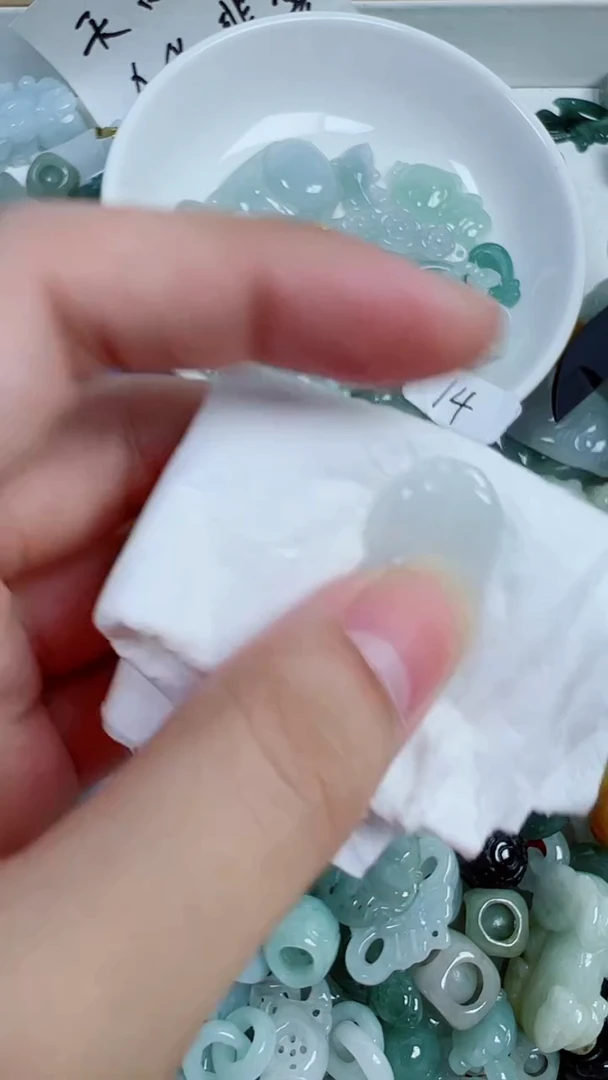 散珠翡翠40号链接,A货翡翠