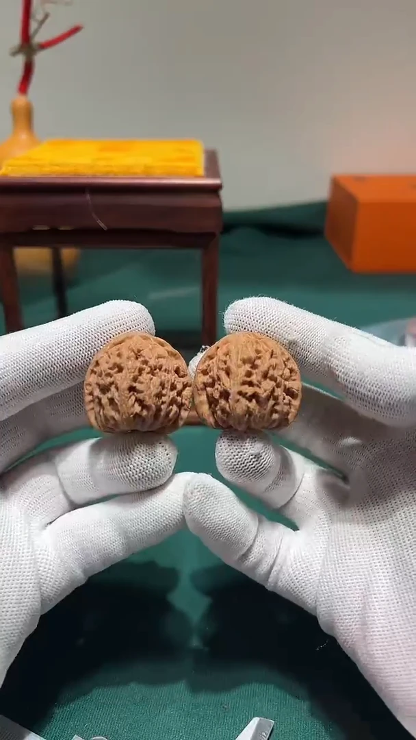 【闪购商品】文玩核桃把件12号 原生态 三角白 34全品 99