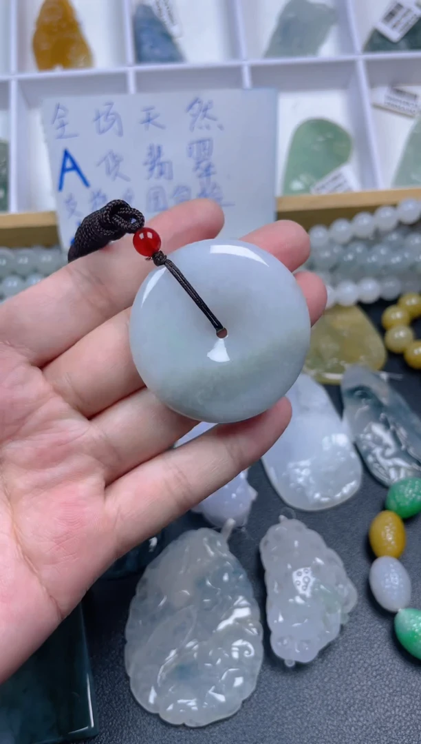 未镶嵌挂件翡翠06