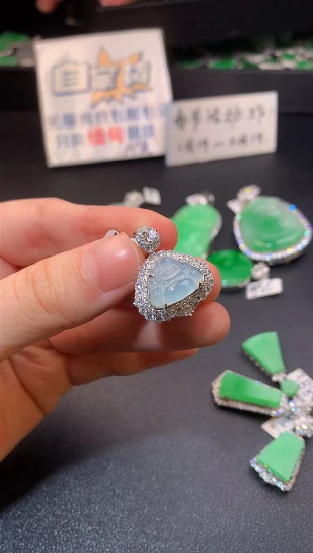 【闪购商品】翡翠颈饰银S925镶嵌翡翠