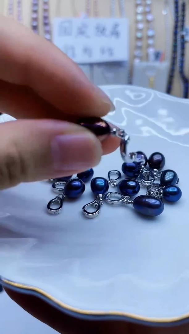 吊坠(不含链)未镶嵌淡水珍珠吊坠多样性发其一