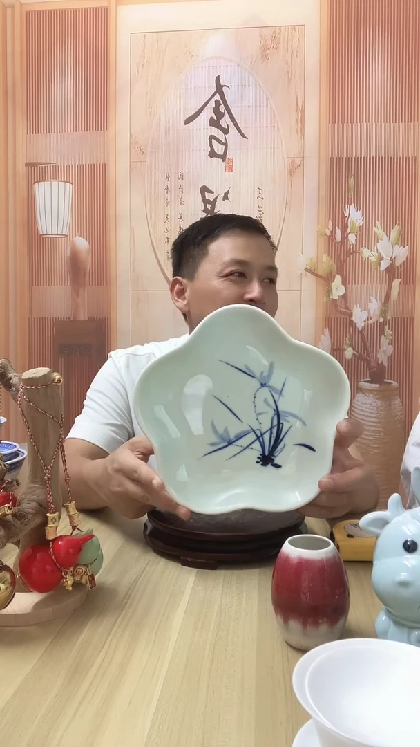 瓷手绘兰花小星星盘