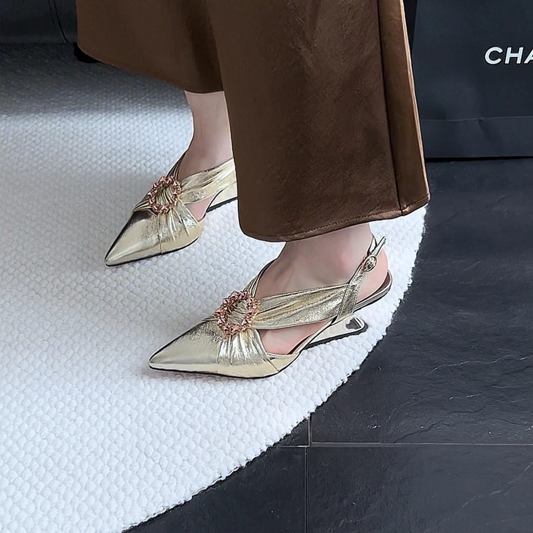 诗罗姿2025网红夏季凉鞋女尖头包头百搭一字式扣带法式单鞋后空