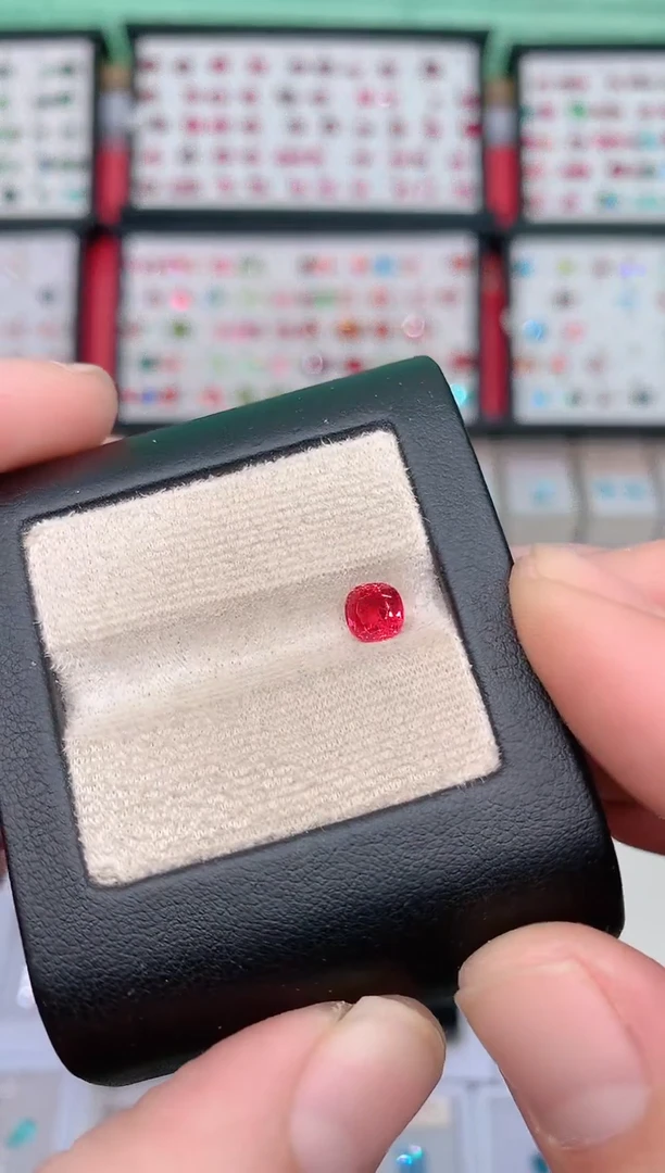 裸石尖晶石0.85ct绝地