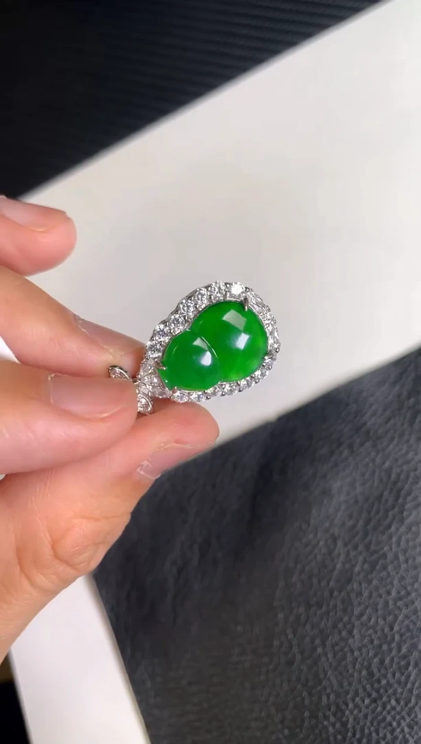 【闪购商品】翡翠吊坠(不含链)银S925镶嵌dz1