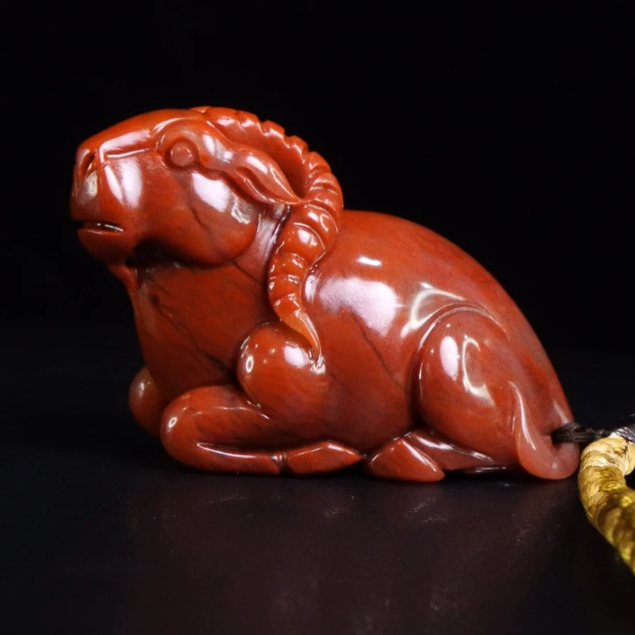 14寿山石高山石喜气洋洋手把件116.2克7.5x3.6x4.8