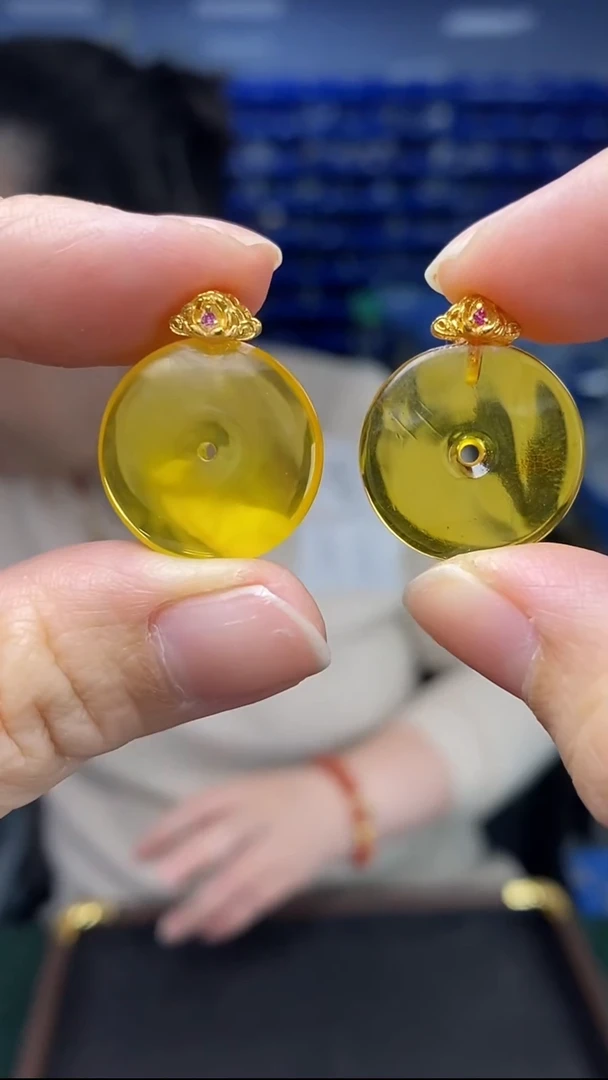 蜜蜡吊坠(不含链)银S925镶嵌多样性发货发其一