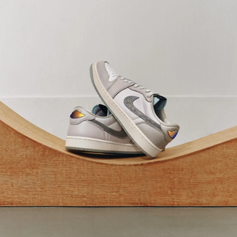 NIKE/耐克〔万象城JD〕AJ1LOWOGCNY低帮蛇年男子运动鞋 HF3144100