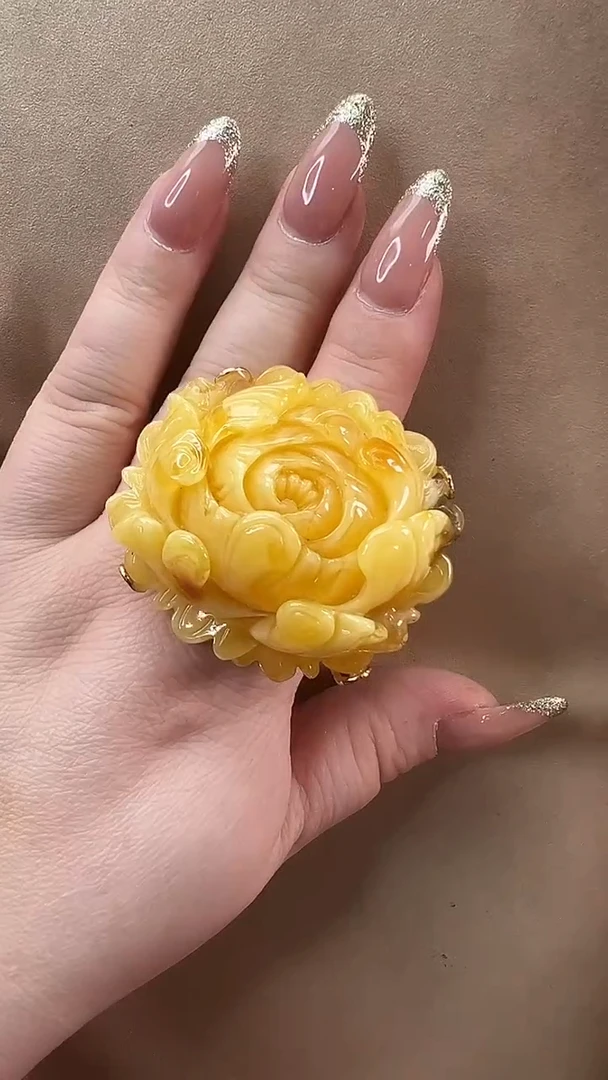 琥珀颈饰未镶嵌戒指
