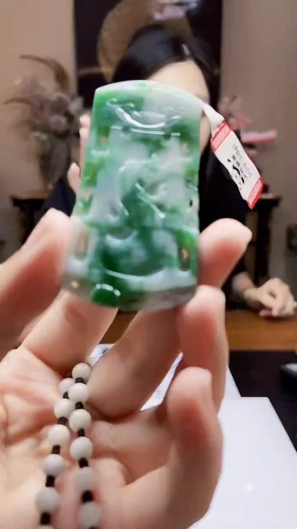 未镶嵌定制翡翠吊坠31