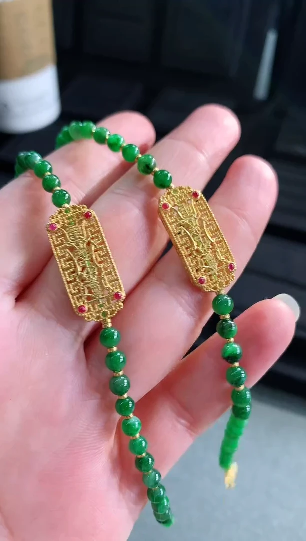 【闪购商品】翡翠手链18K金镶嵌手链 多样性发货（发一条）