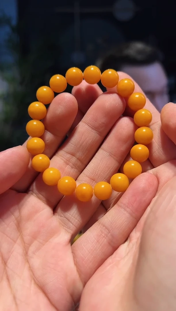 【闪购商品】蜜蜡手串未镶嵌10+(鸡油红)