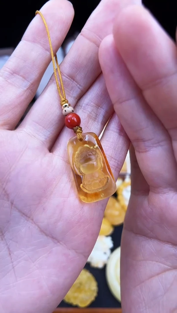 琥珀未镶嵌珠宝奇石柒月