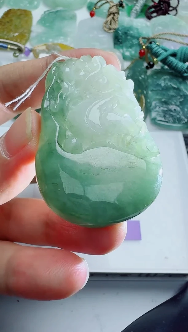 【闪购商品】翡翠吊坠(不含链)未镶嵌1