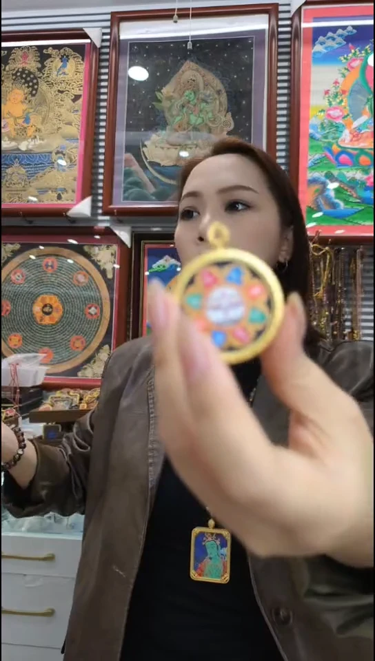 吊坠宝*四臂  八宝 双面 纯手绘唐卡（非质量问题 不退不换）