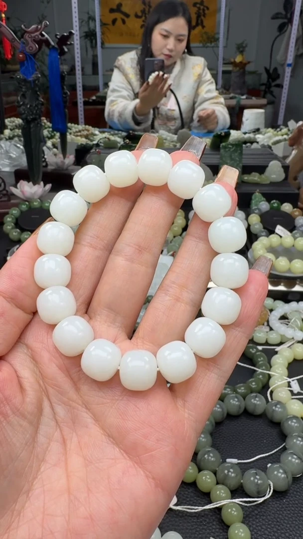 未镶嵌手串和田玉新疆黑山白玉卡13