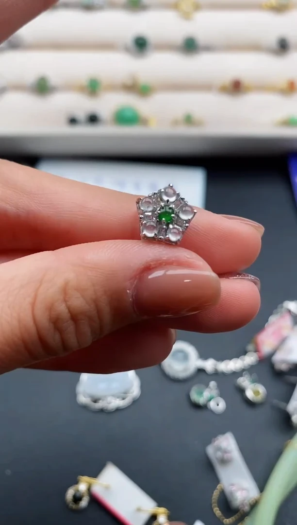 银S925镶嵌戒指翡翠33333333+10