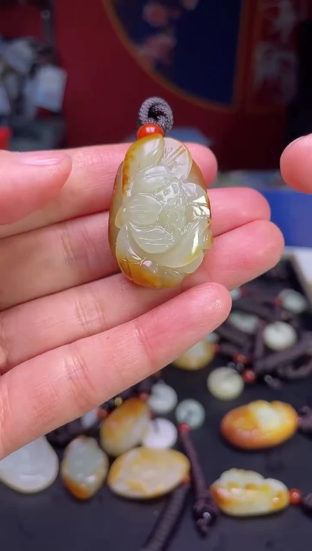 颈饰未镶嵌和田玉123