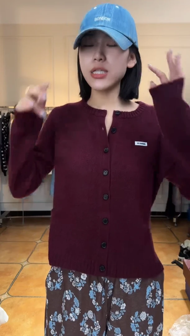 （设计师品牌）OII酒红色山羊绒开衫（0/1下单备注尺码）