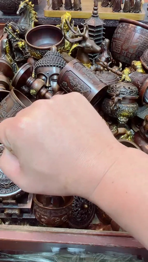 1东**笑案台摆件  物品摆件