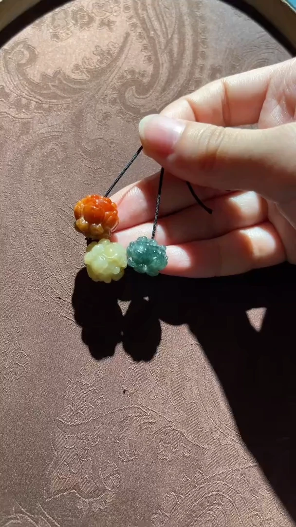 翡翠未镶嵌吊坠(不含链)红翡绿翠