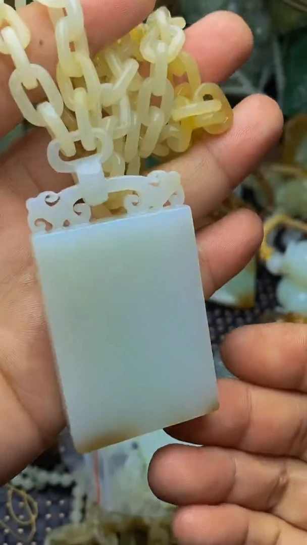 未镶嵌和田玉挂件1多部分组成