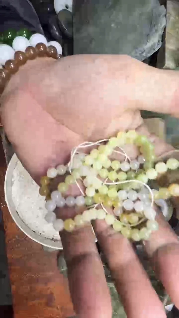 未镶嵌和田玉珠宝半成品串