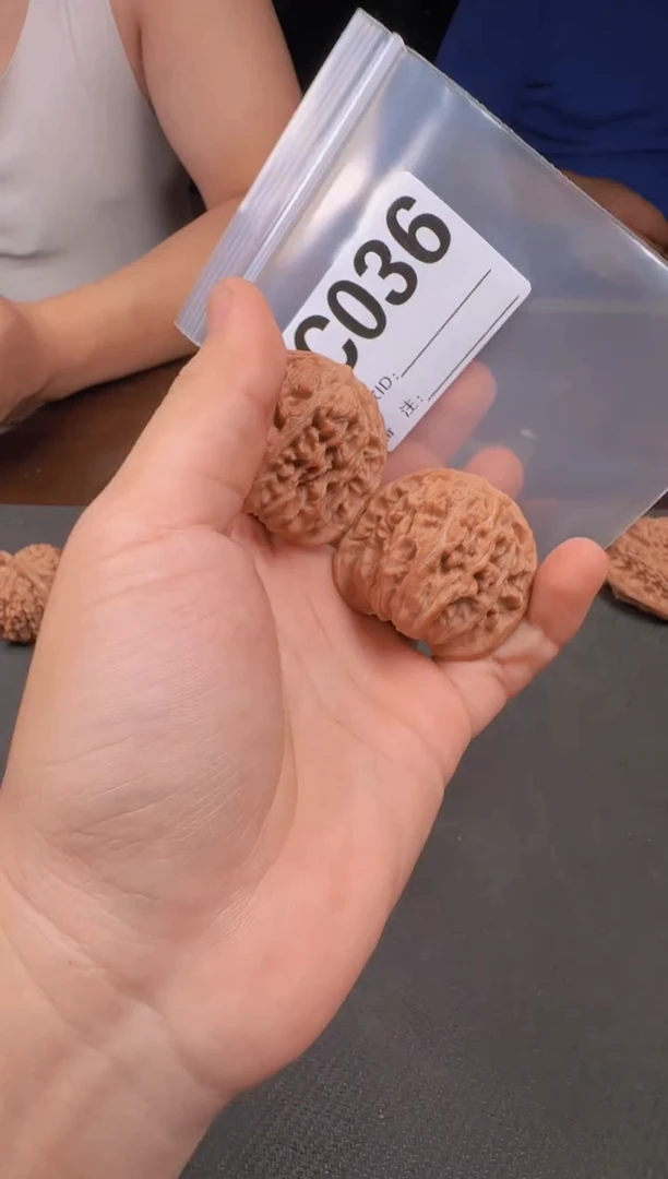 吊坠文玩核桃45秦皇楼 036