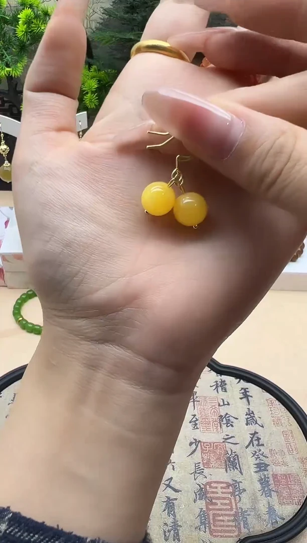 蜜蜡颈饰未镶嵌85