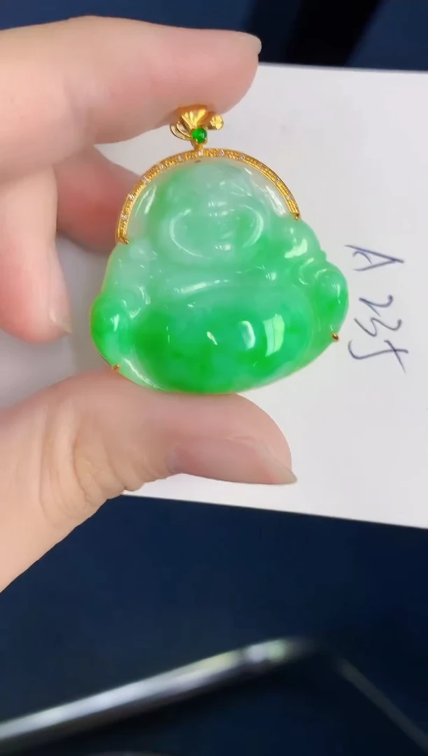 颈饰18K金镶嵌翡翠天然翡翠缅甸A货