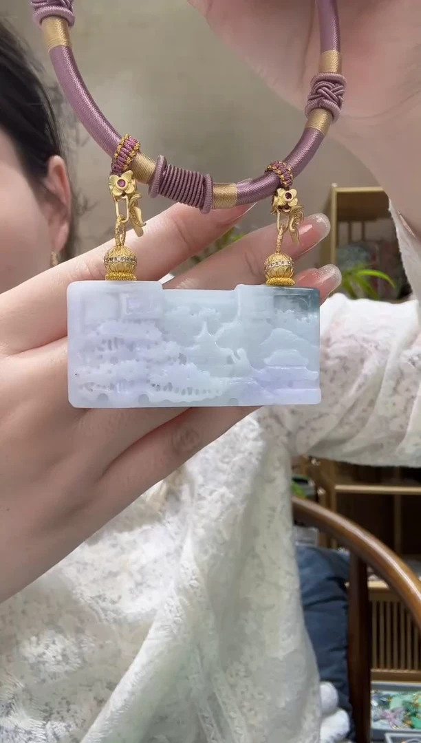 翡翠未镶嵌颈饰吊坠