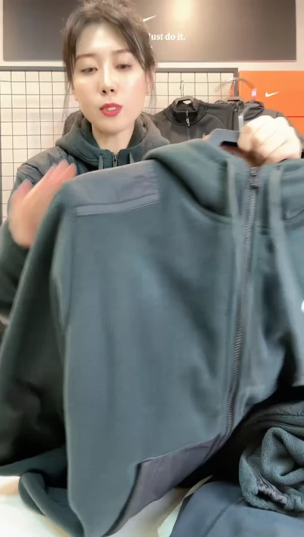 4883 黑色摇粒绒XL码150-170斤 不退换