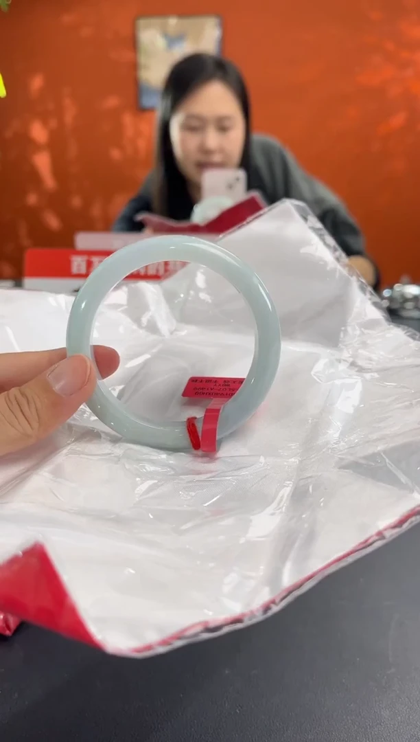 未镶嵌手镯翡翠5 55