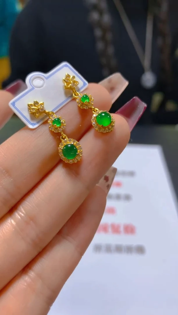 未镶嵌翡翠耳饰多样性发一