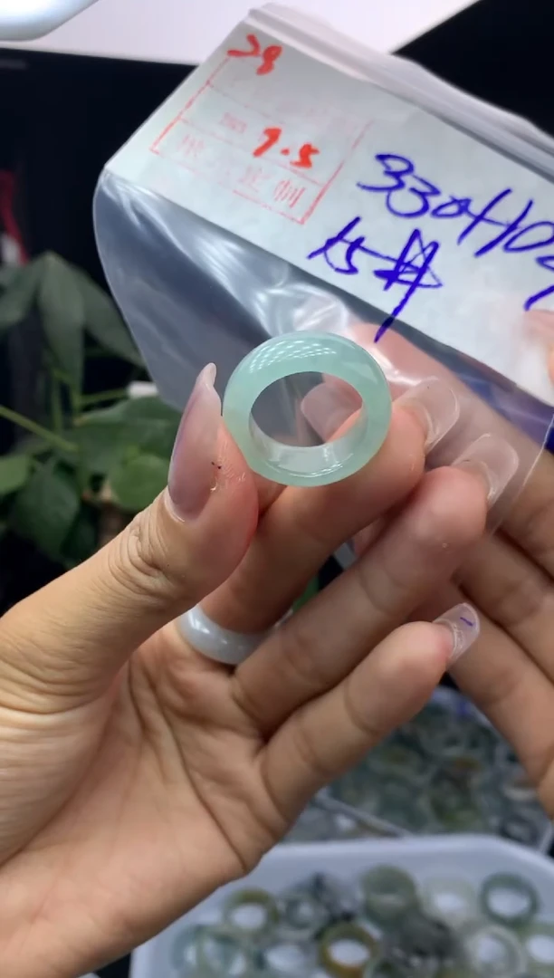 未镶嵌定制翡翠29戒圈15*340元毛货需精抛光