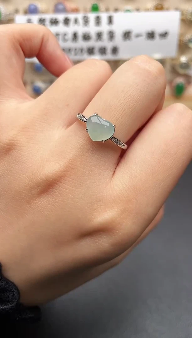 银S925镶嵌戒指翡翠一物一证一礼盒