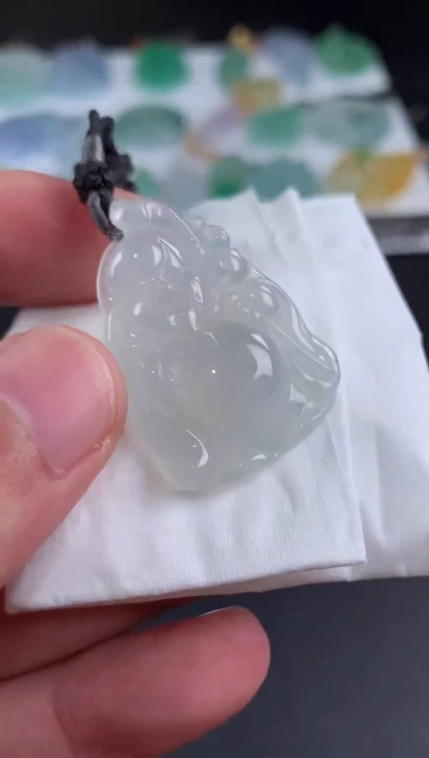 未镶嵌定制翡翠心*翡翠