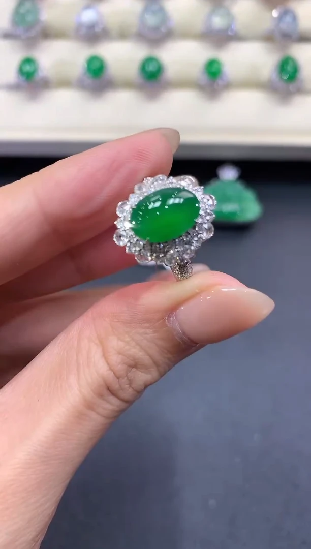 【闪购商品】翡翠戒指18K金镶嵌a140