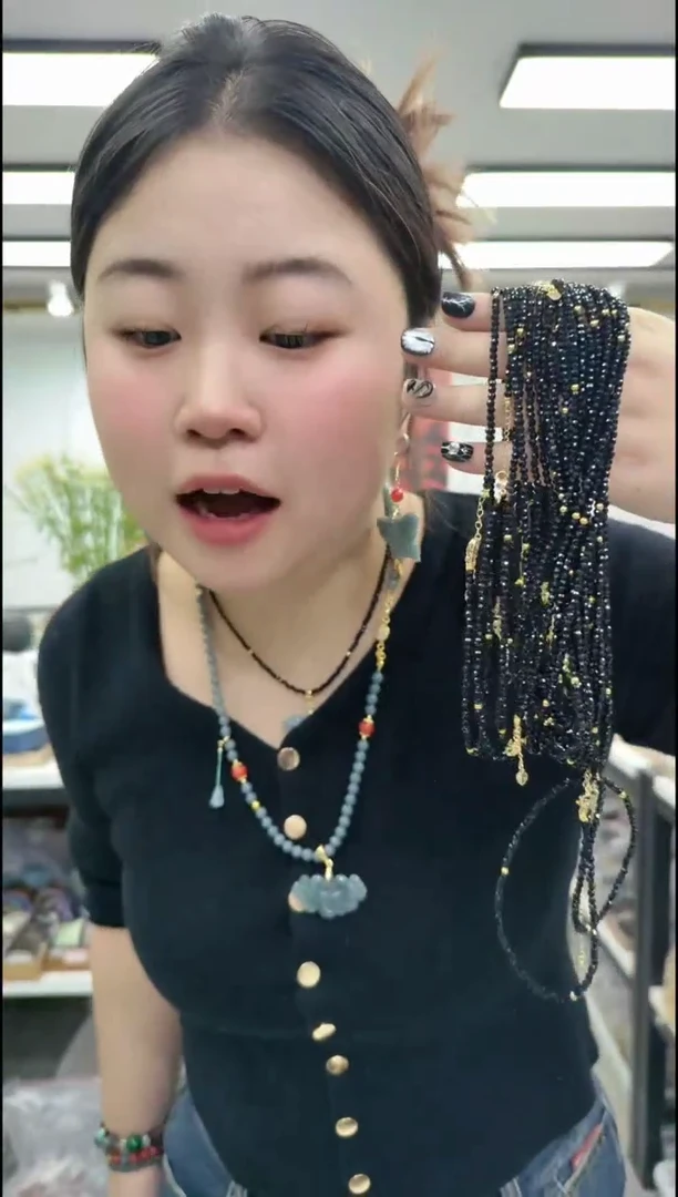 【闪购商品】尖晶石颈饰合金2605黑项链