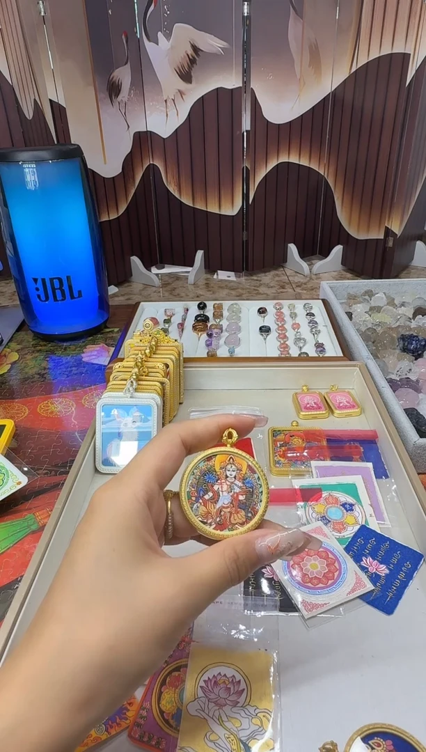 花岗石铁合金锦**体精美卡卡
