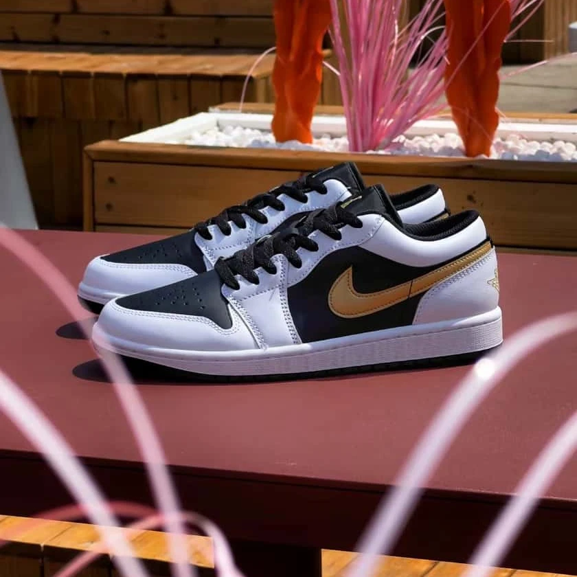 NIKE/耐克Air Jordan 1 AJ1 LOW 男款黑白黄色低帮板鞋553558-172