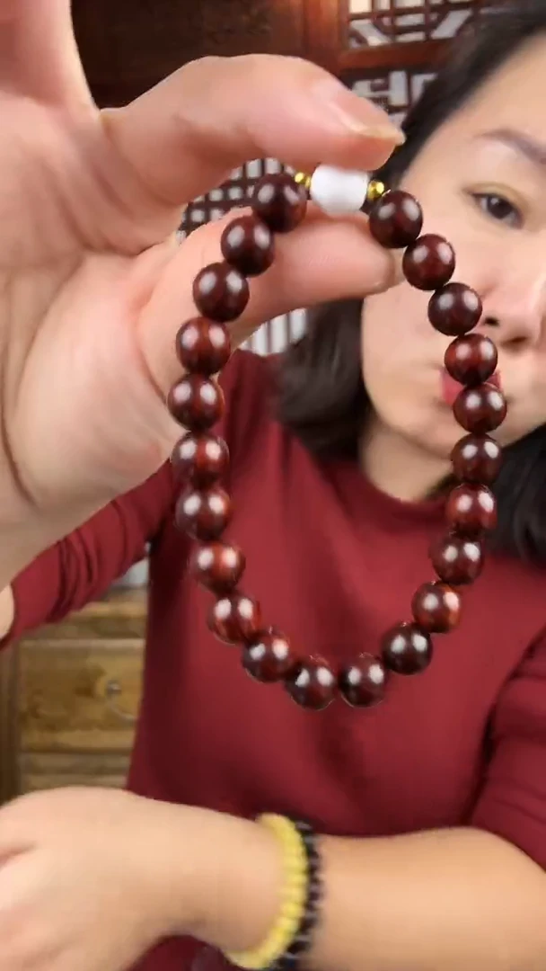 檀香紫檀（小叶紫檀）小叶紫檀卡0.8单圈手串