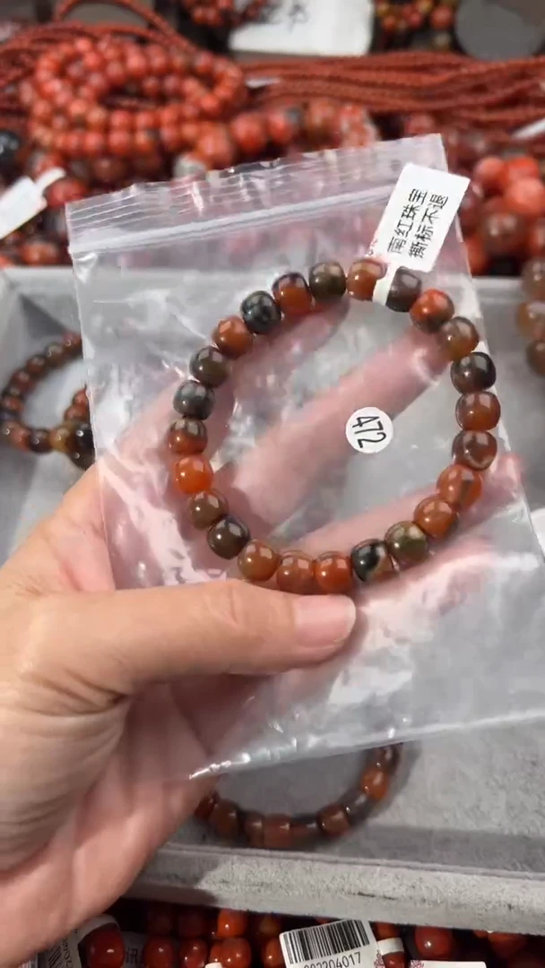 南红玛瑙手串未镶嵌9+