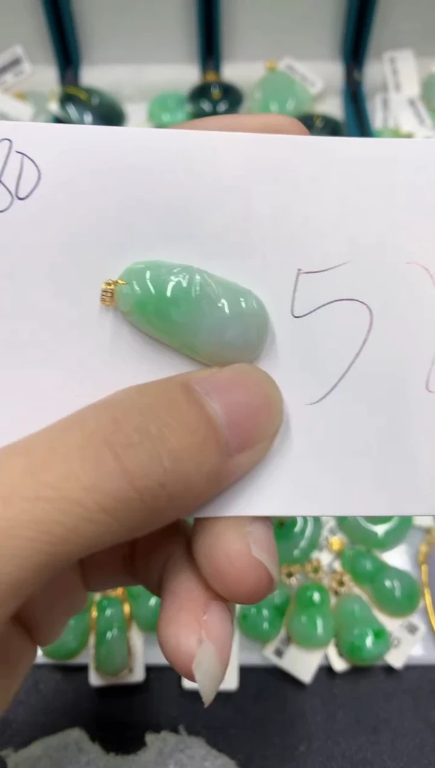 【闪购商品】翡翠颈饰18K金镶嵌翡翠